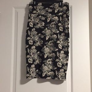 LuLaRoe Cassie pencil skirt